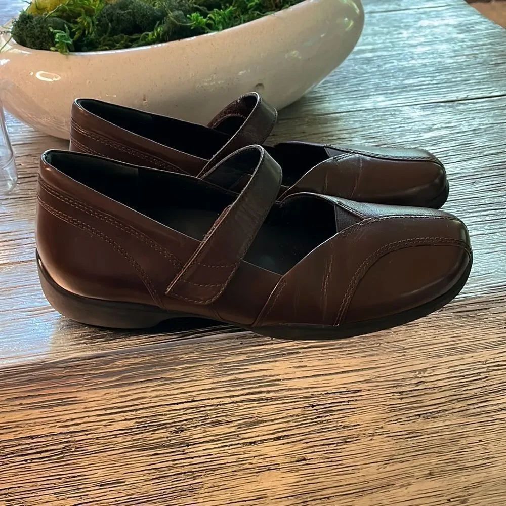 Ziera Brown Leather Mary Jane Comfort Shoes sz  38 or US 7.5-8